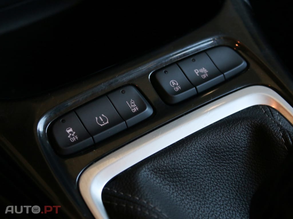 Opel Crossland 1.2 T Business