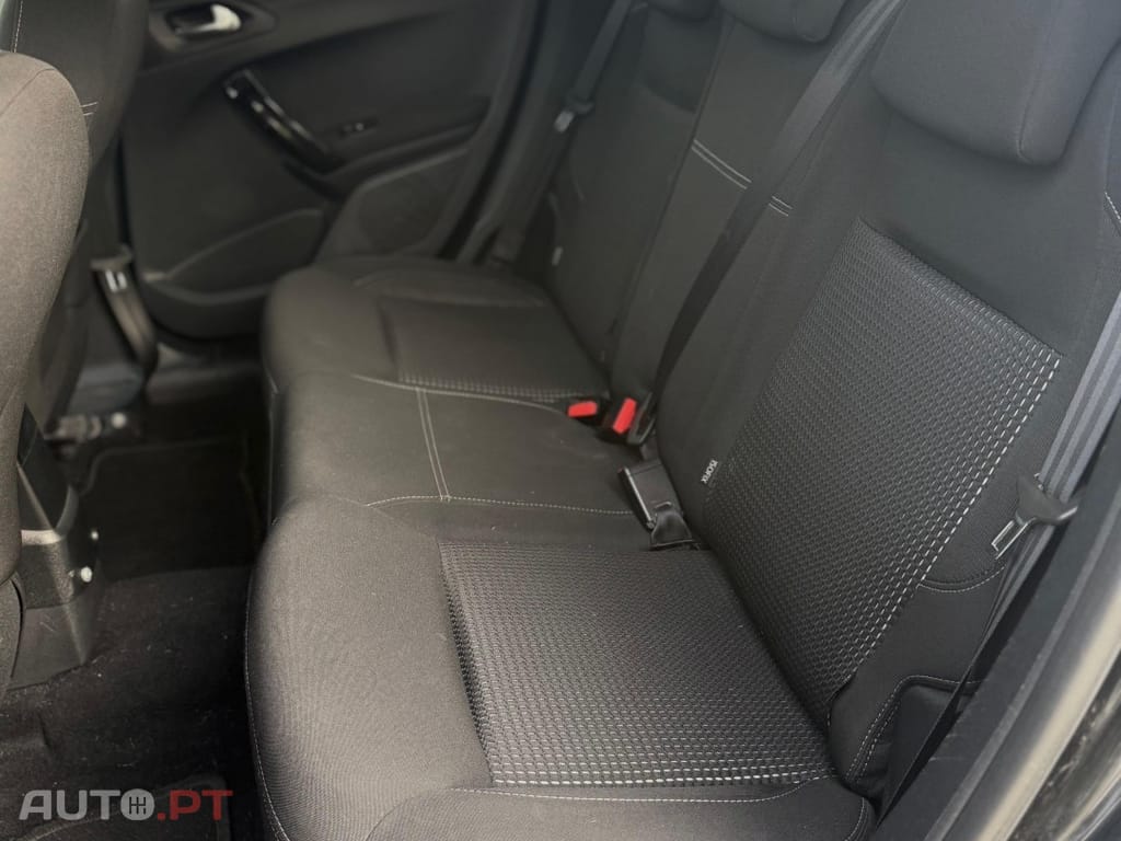 Peugeot 208 1.2 PureTech Allure