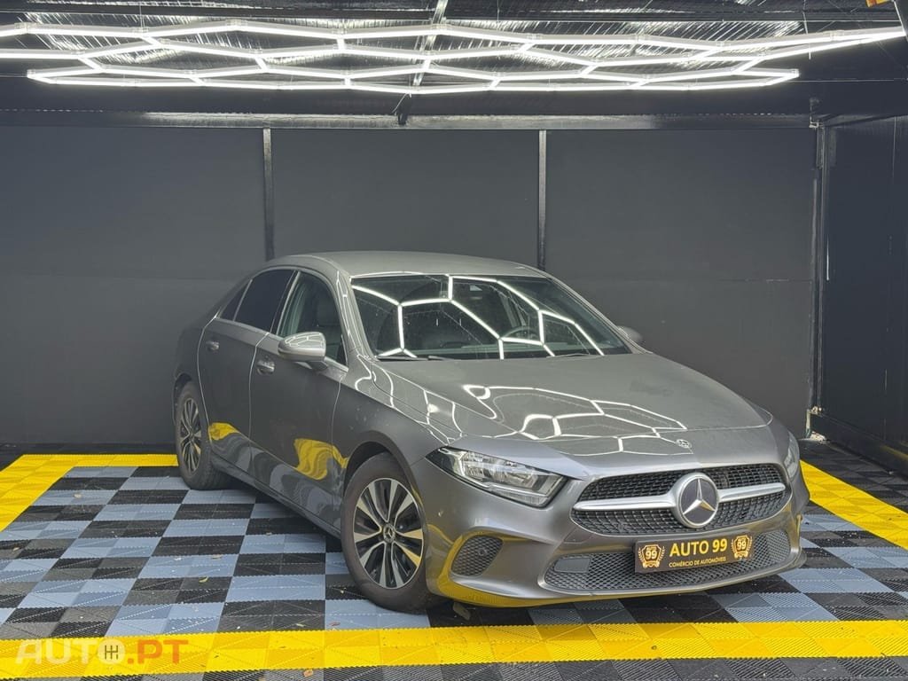Mercedes-Benz A 180 d Business Solutions