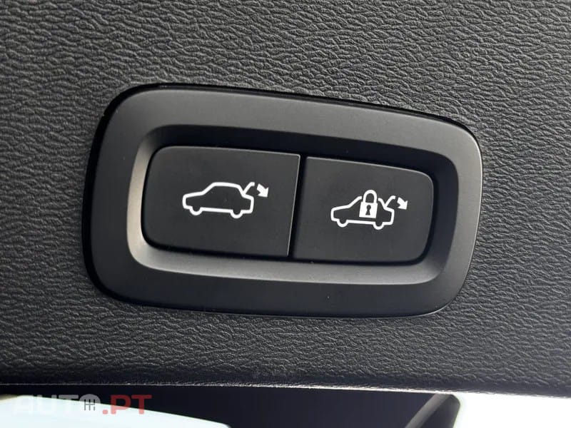 Volvo XC40 1.5 T5 PHEV Plus Bright