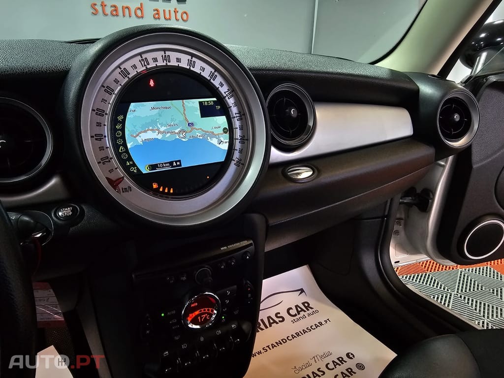 MINI Cooper D ( Kit John Cooper Works )