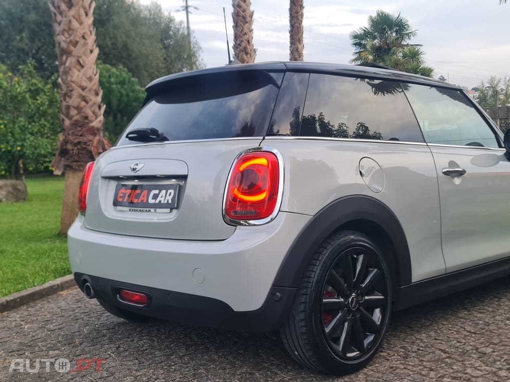 MINI Cooper Cooper D