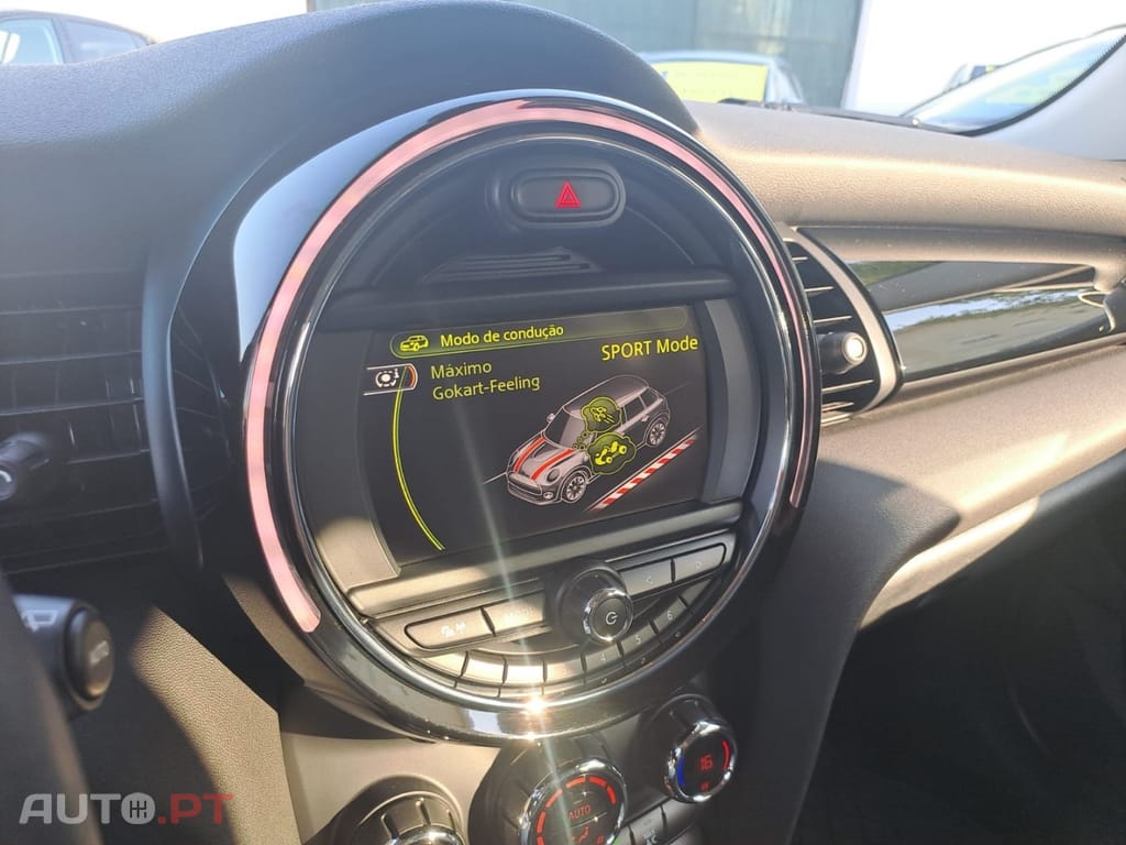 MINI Cooper Cooper D