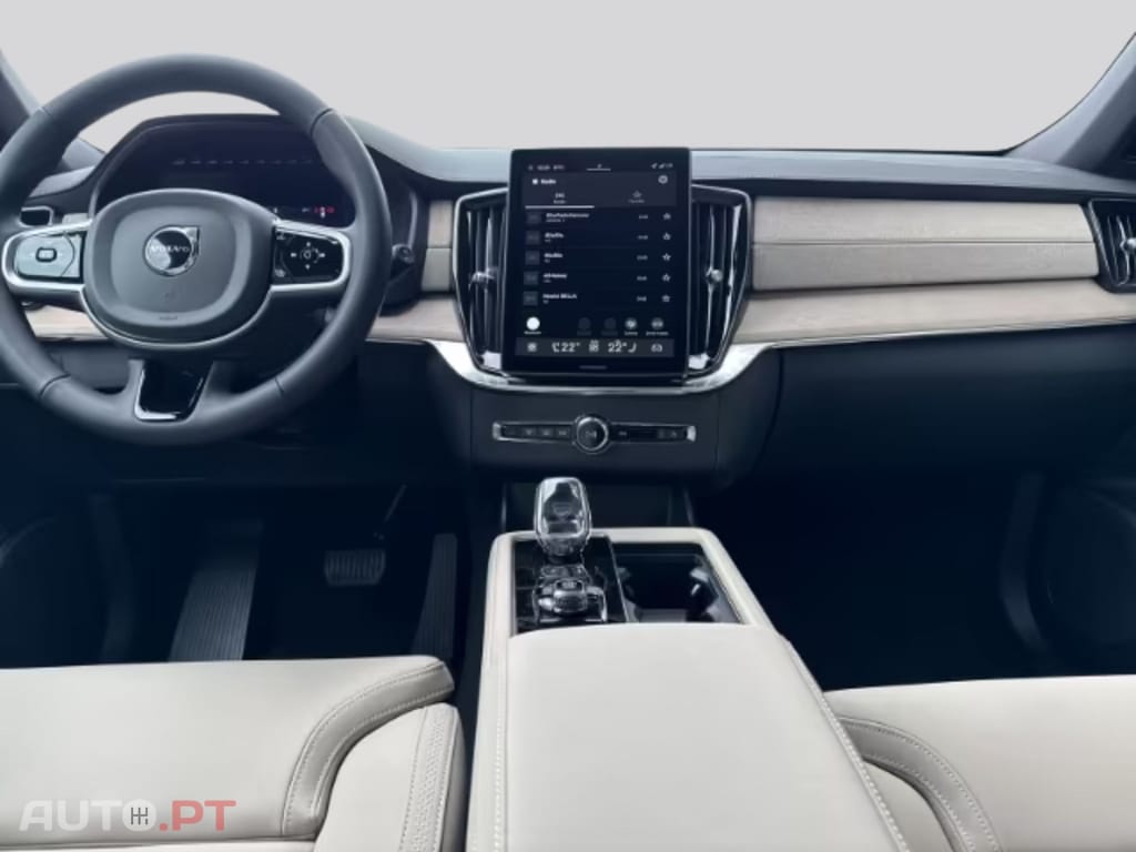 Volvo XC90 I.V.A DEDUTIVEL T8