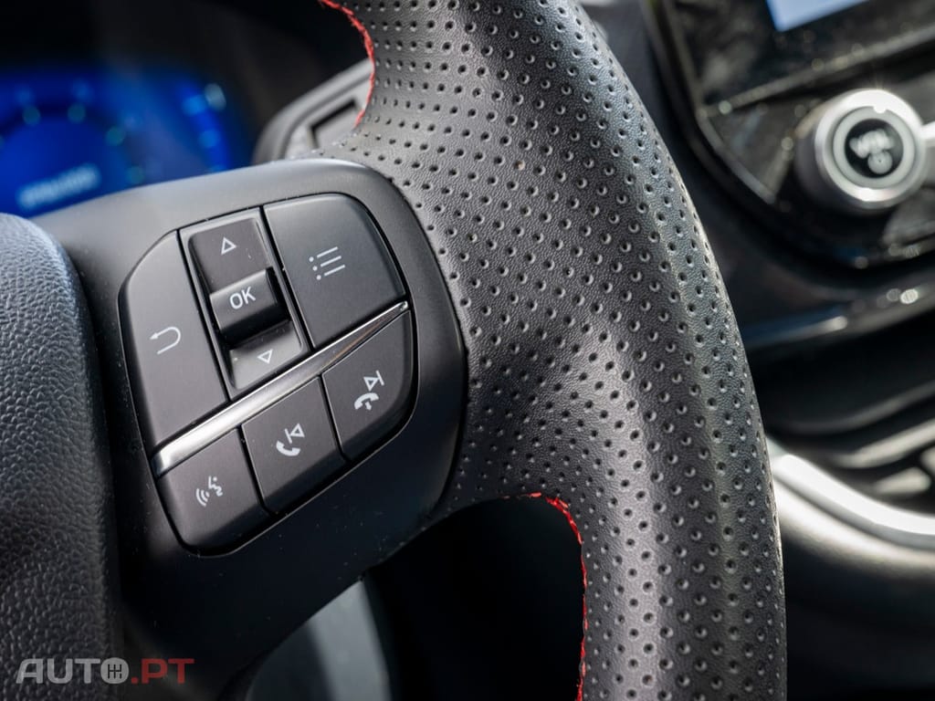 Ford Puma 1.0 EcoBoost MHEV ST-Line