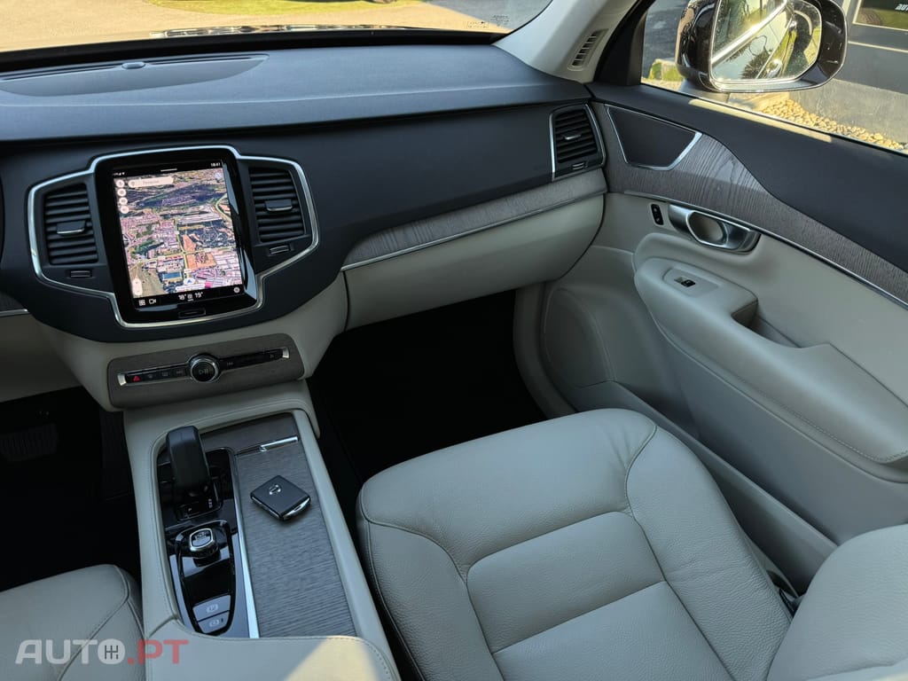 Volvo XC90 2.0 T8 PHEV Core AWD