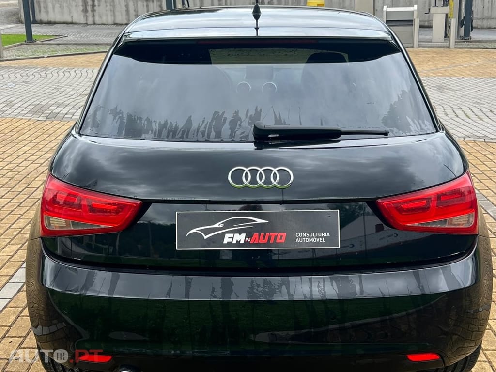 Audi A1 1.6 TDi S-line