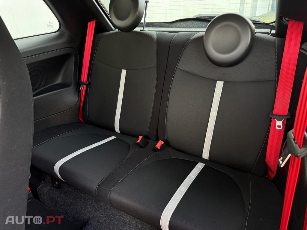 Abarth 595 Outro
