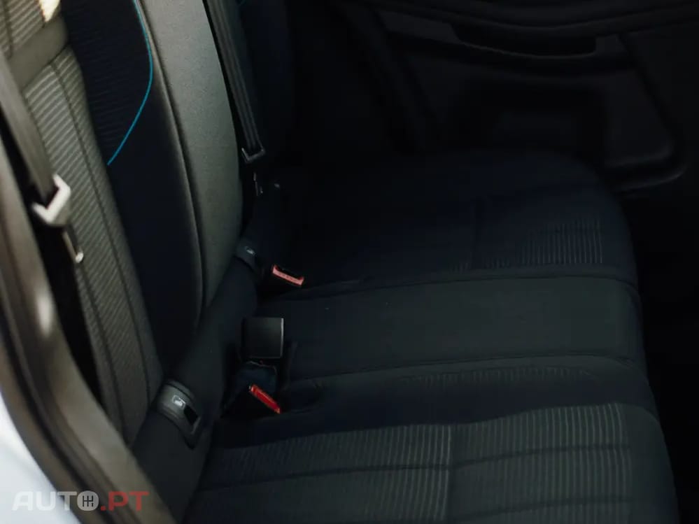 Land Rover Evoque 2.0 D150 AWD R-Dynamic Auto