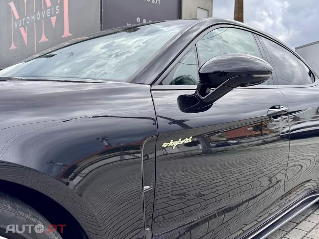 Porsche Panamera 4 E-Hybrid