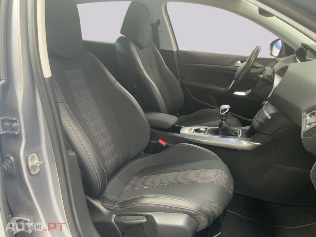 Peugeot 308 1.2 Puretech Allure
