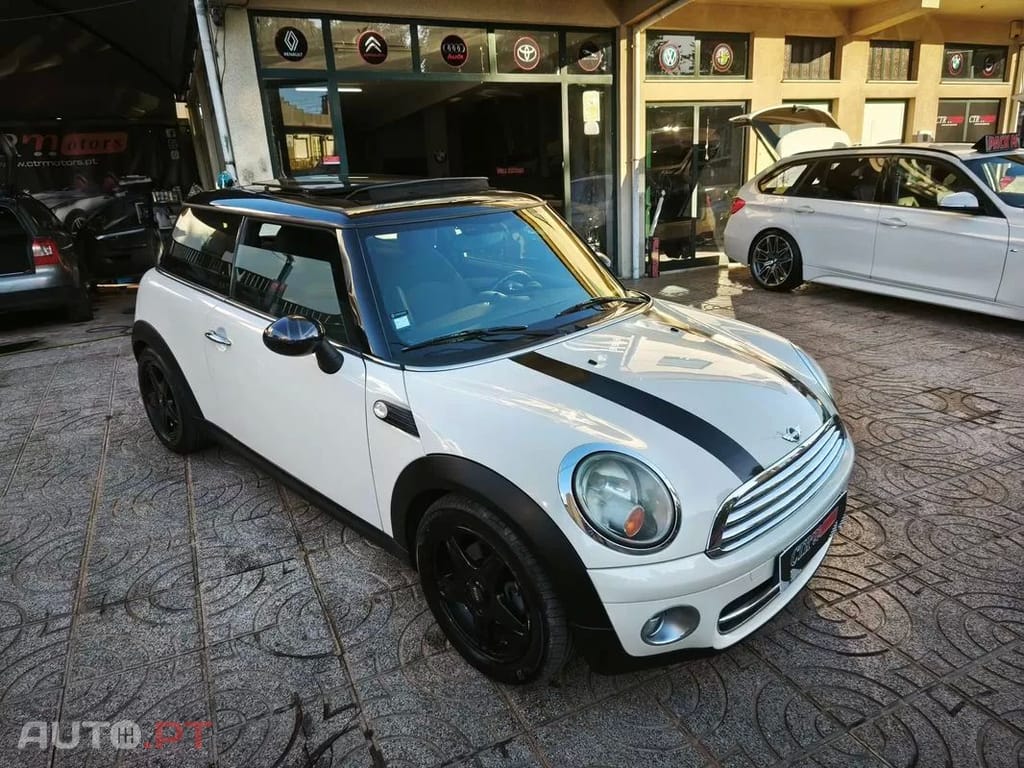MINI Cooper Cooper D