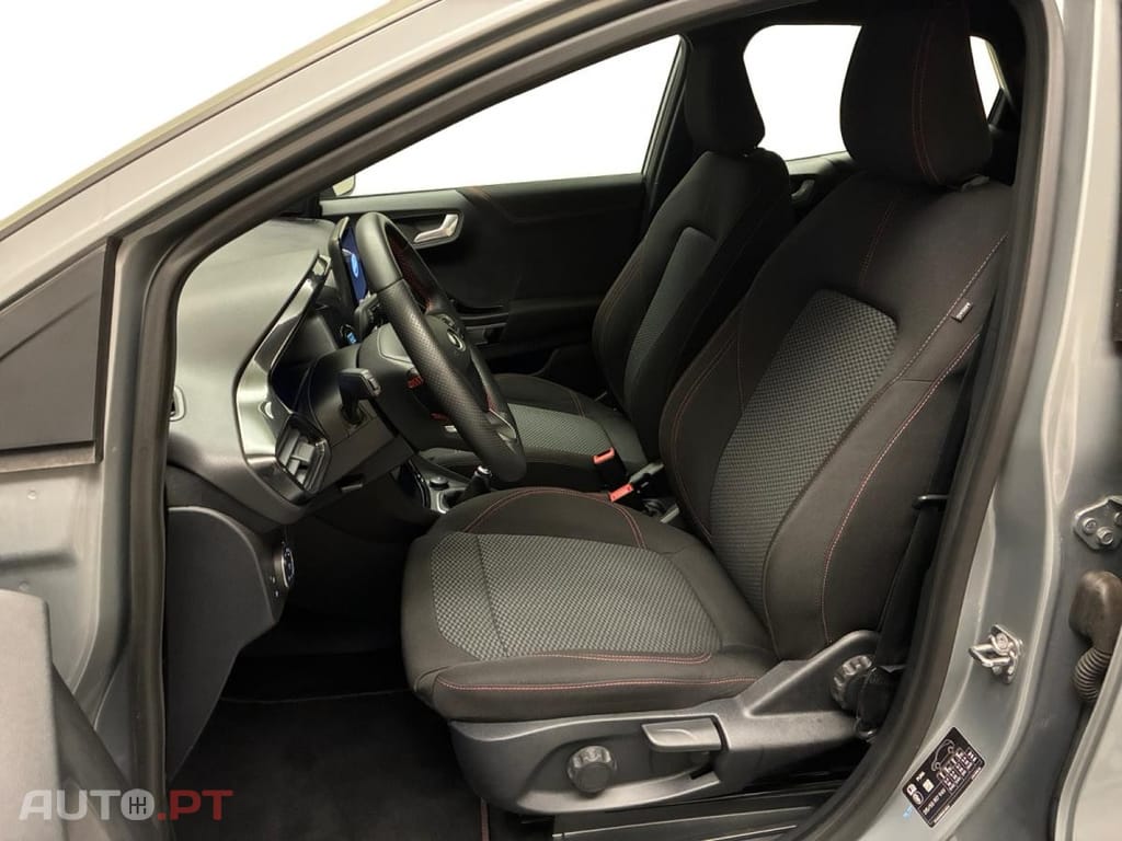 Ford Puma 1.0 Flexifuel mHEV ST-Line