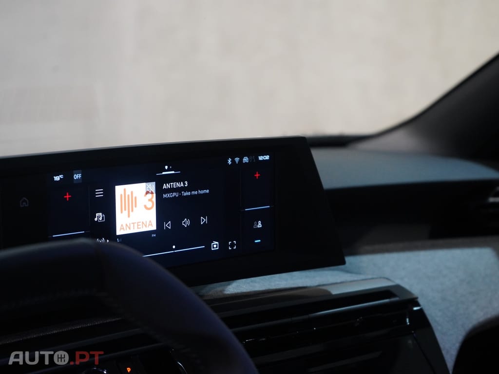 Peugeot 3008 1.2 Hybrid Allure e-DCS6