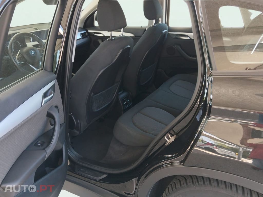 BMW X1 25 e xDrive Corporate Edition
