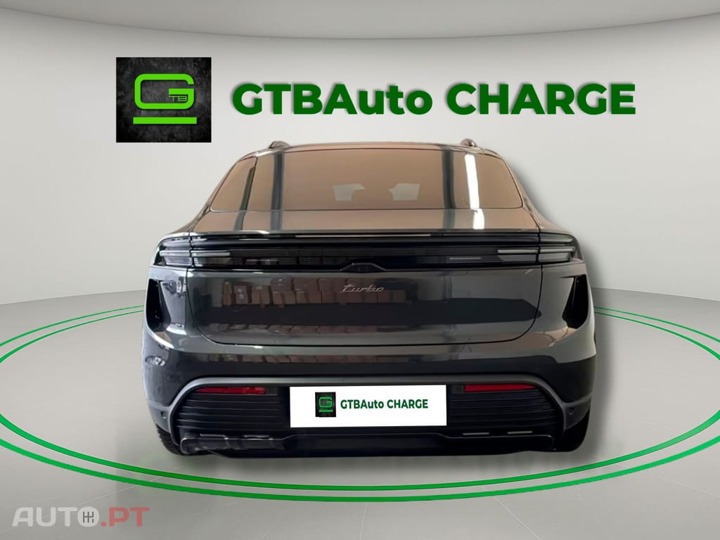 Porsche Macan I.V.A DEDUTIVEL Turbo
