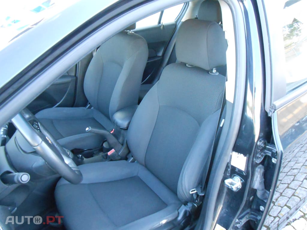 Chevrolet Cruze 1.6 I LT