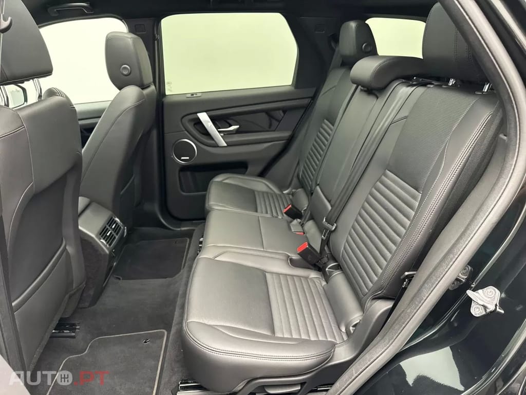 Land Rover Discovery Sport 1.5 I3 P300e AWD SE