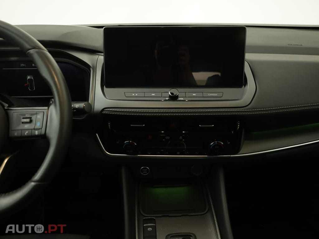 Nissan Qashqai Qashqai 1.3 DIG-T N-Connecta LED Xtronic