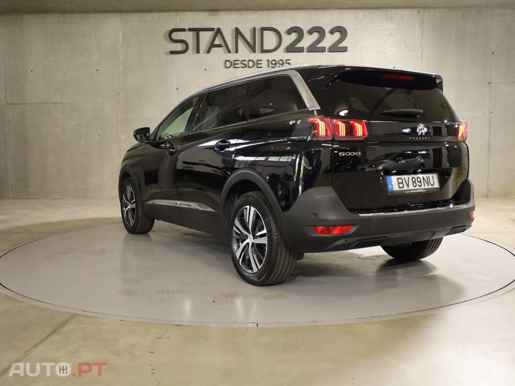 Peugeot 5008 1.2 PureTech Allure EAT8