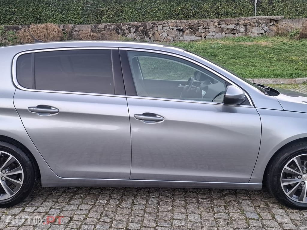 Peugeot 308 PureTech 110 Stop & Start Allure