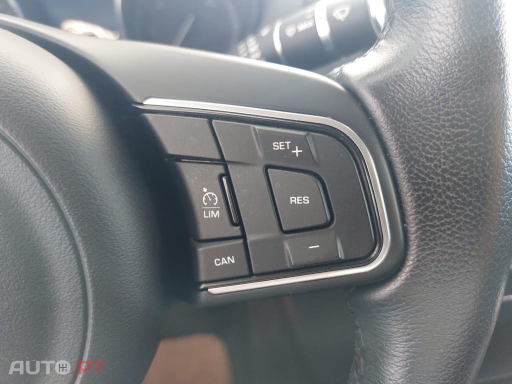 Jaguar XE 2.0 D Prestige