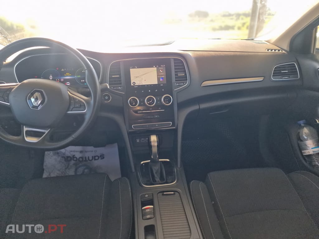 Renault Mégane E-Tech E tech hybrid