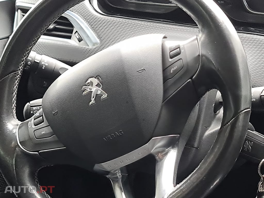 Peugeot 2008 1.6 BlueHDi Allure