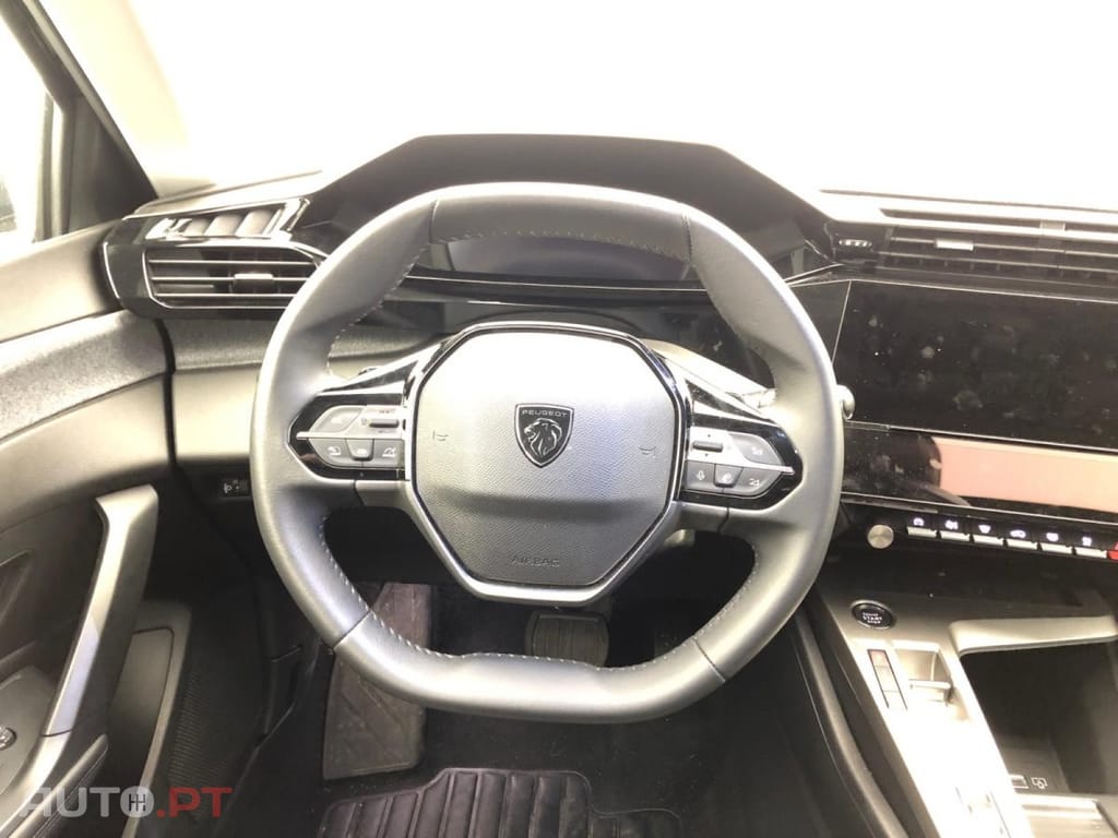 Peugeot 408 Hybrid Allure e-DCS6