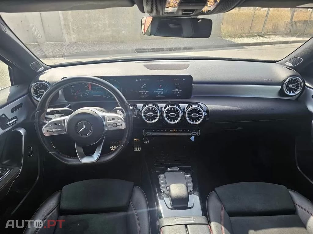 Mercedes-Benz A 250 e AMG Line