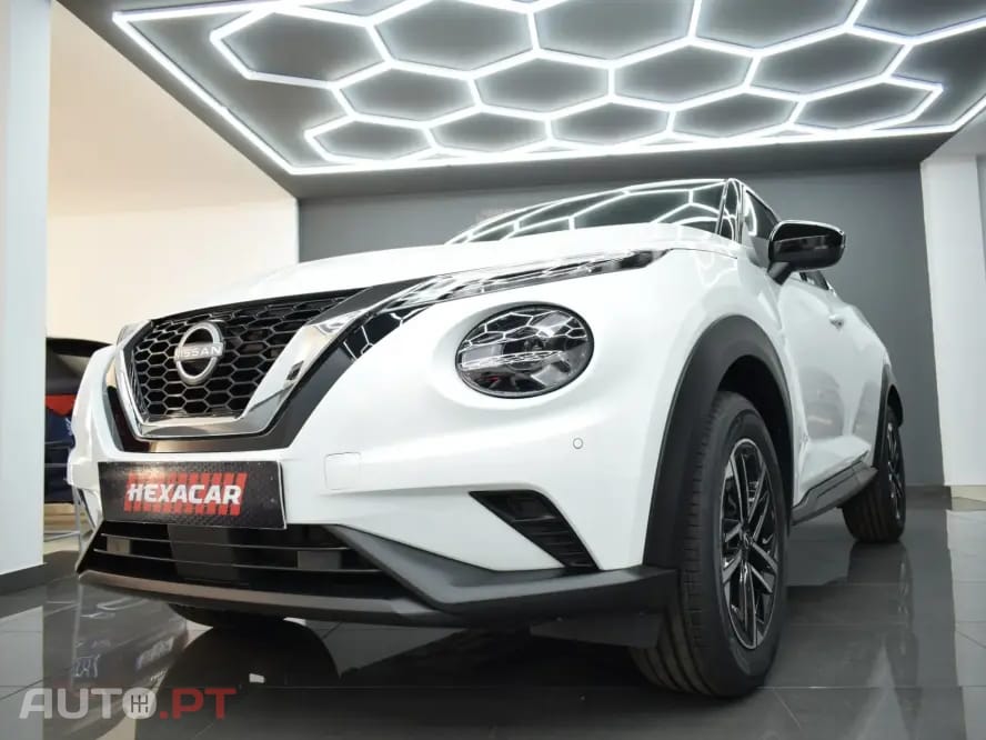 Nissan Juke 1.0 DIG-T N-Connecta Two Tone DCT