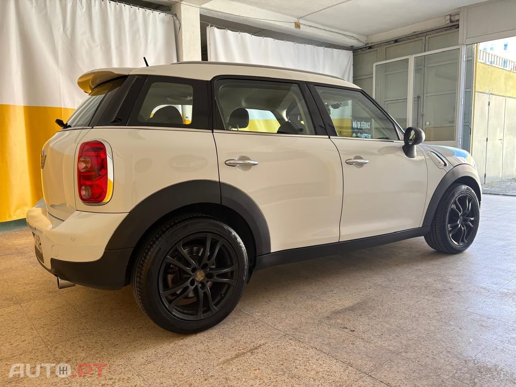 MINI Countryman One D