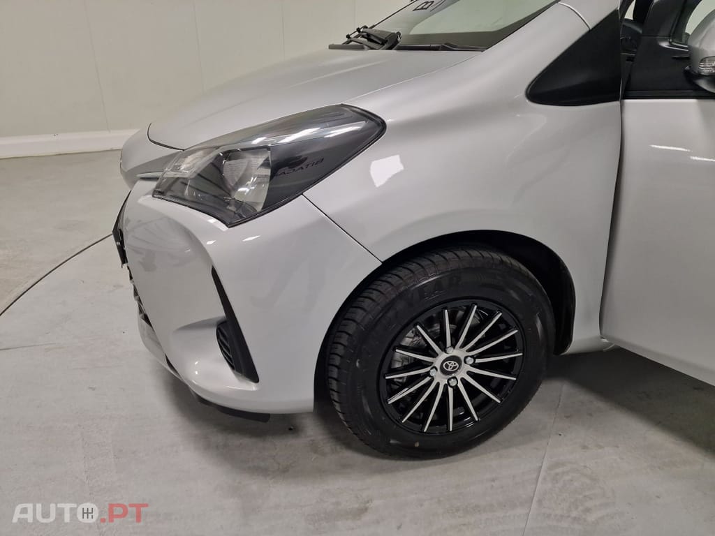 Toyota Yaris 1.0 VVT-I ACTIVE