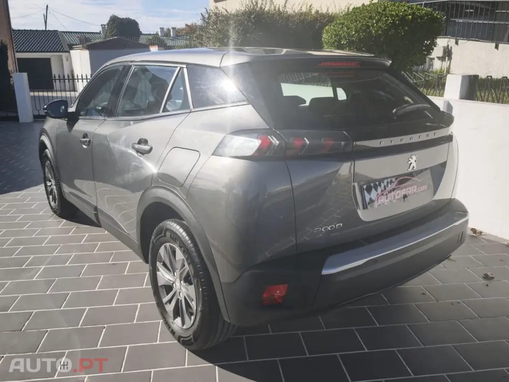 Peugeot 2008 1.2 PureTech Active Pack