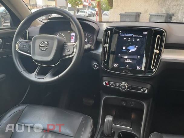 Volvo XC40 2.0 D3 Momentum Plus Geartronic