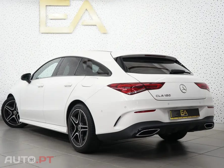 Mercedes-Benz CLA 180 7G-DCT AMG Line