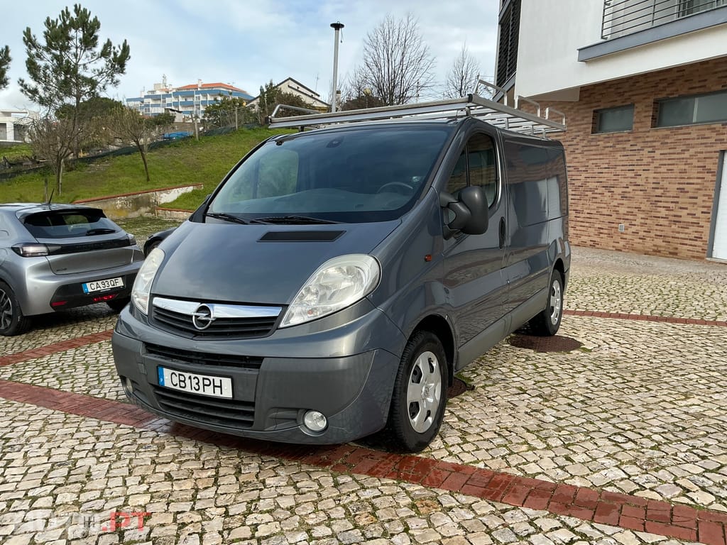 Opel Vivaro Furgones