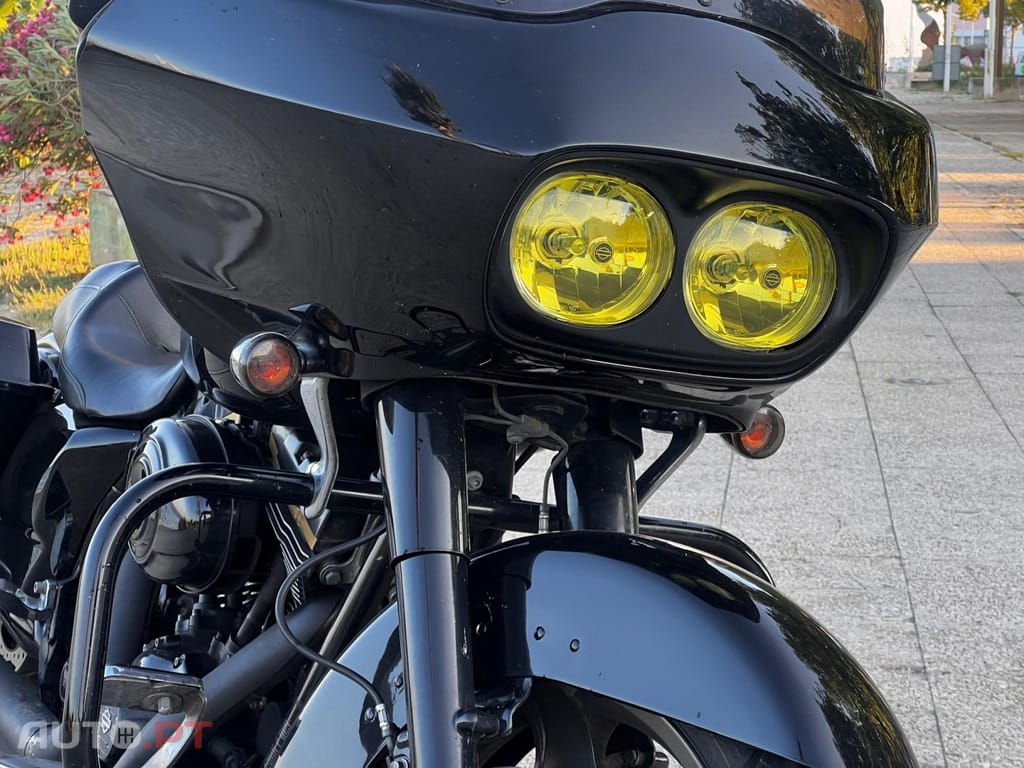 Harley Davidson Road road glade