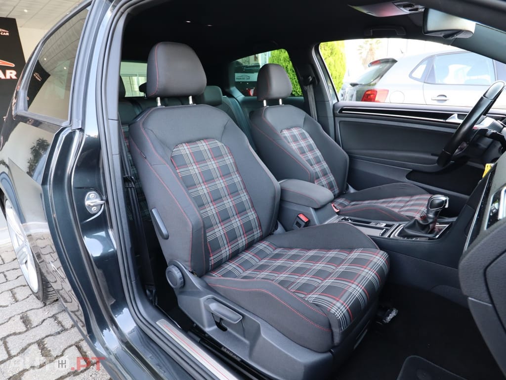 Volkswagen Golf 2.0 TSi GTi DSG Performance