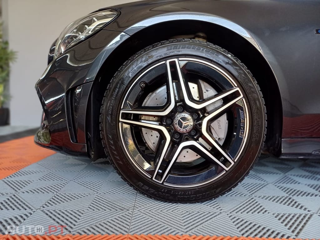 Mercedes-Benz C 300 de AMG Line