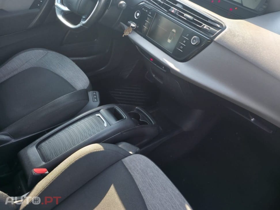 Citroën C4 Grand Picasso 1.6 BlueHDi Feel EAT6 J16 — fotografia 9