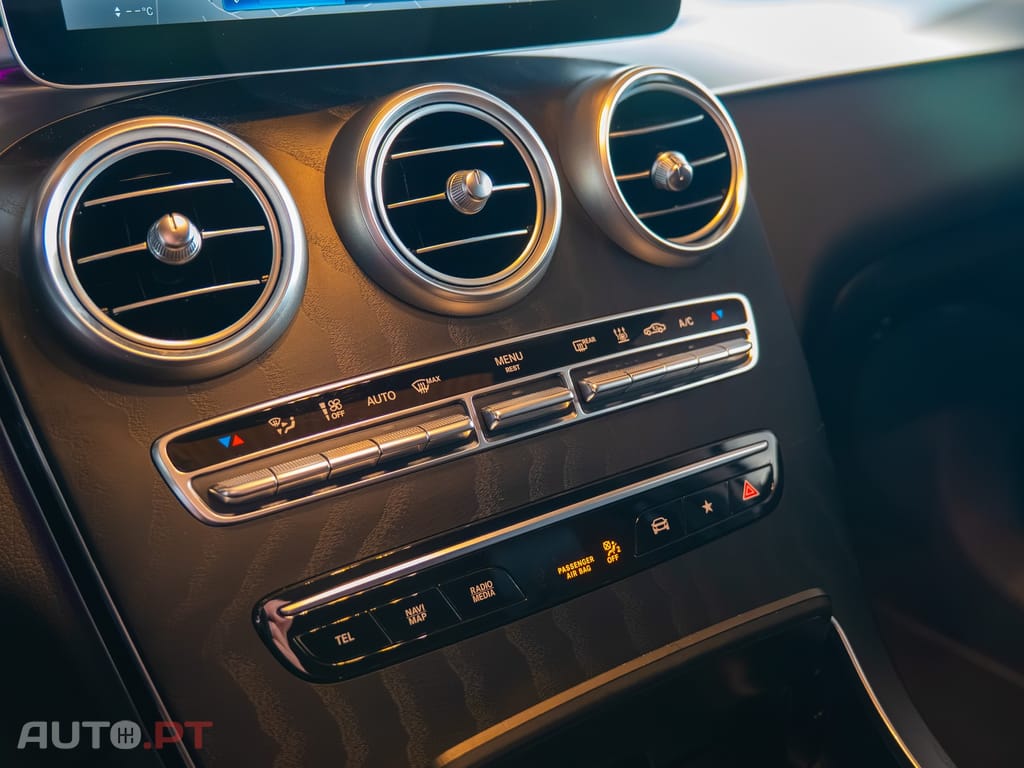 Mercedes-Benz GLC 300 de 4Matic 9G-TRONIC AMG Line