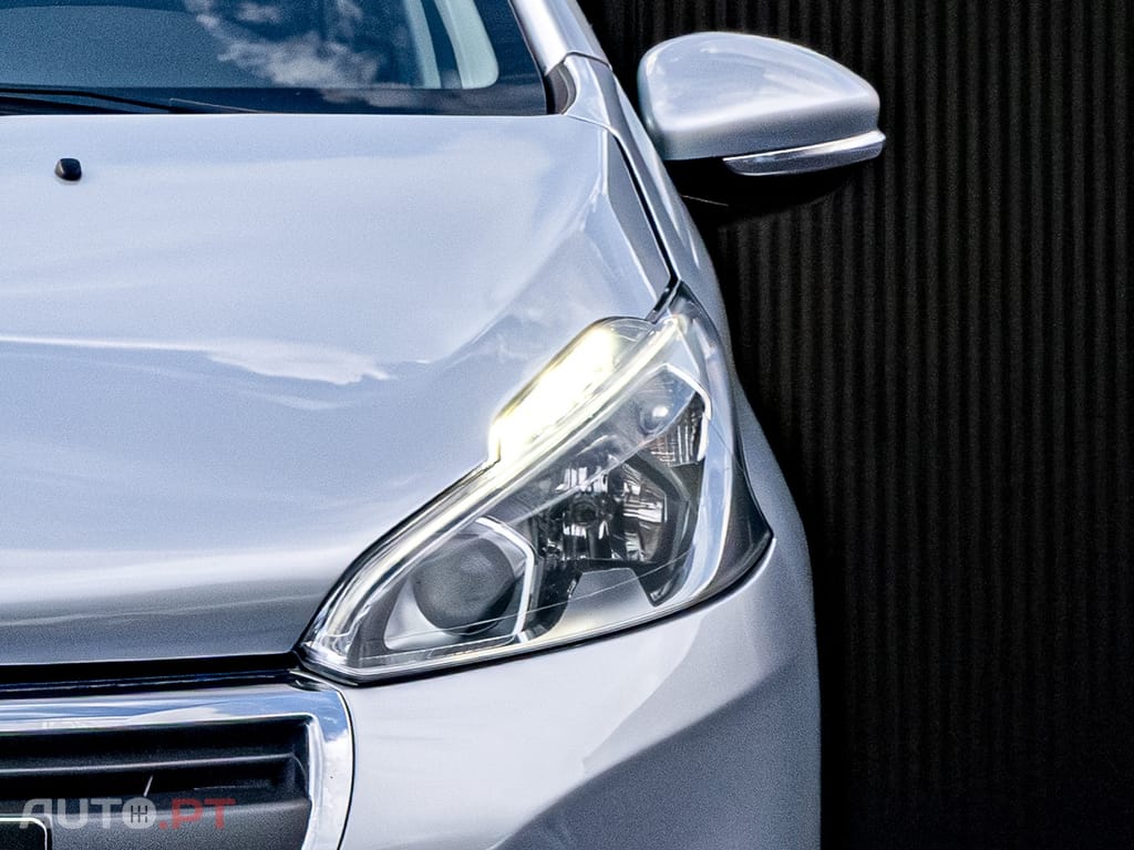 Peugeot 208 1.6 BlueHDi Style
