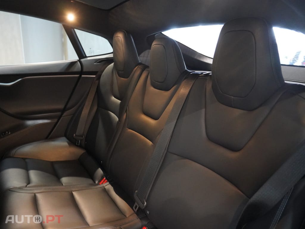 Tesla Model S Performance Ludicrous AWD
