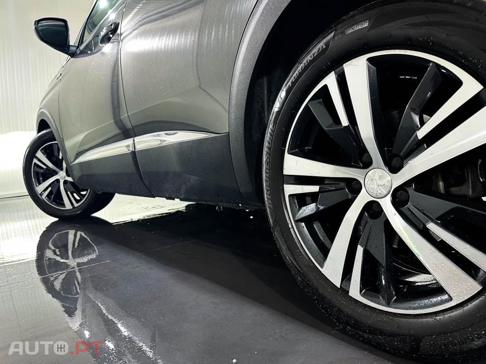 Peugeot 3008 1.6 PureTech GT EAT8