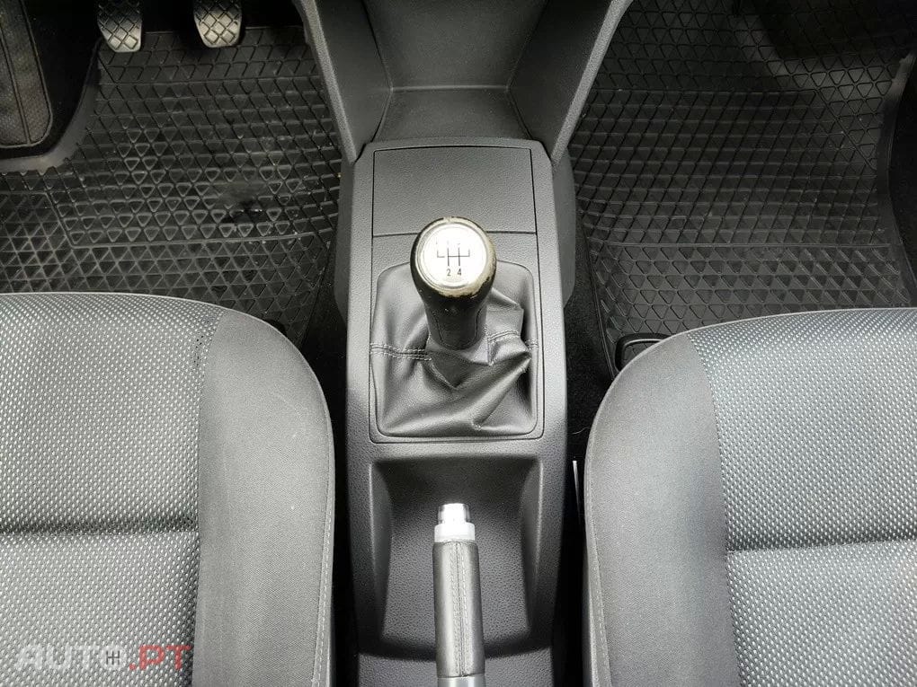 Volkswagen Polo 1.4 TDi Trendline — fotografia 20