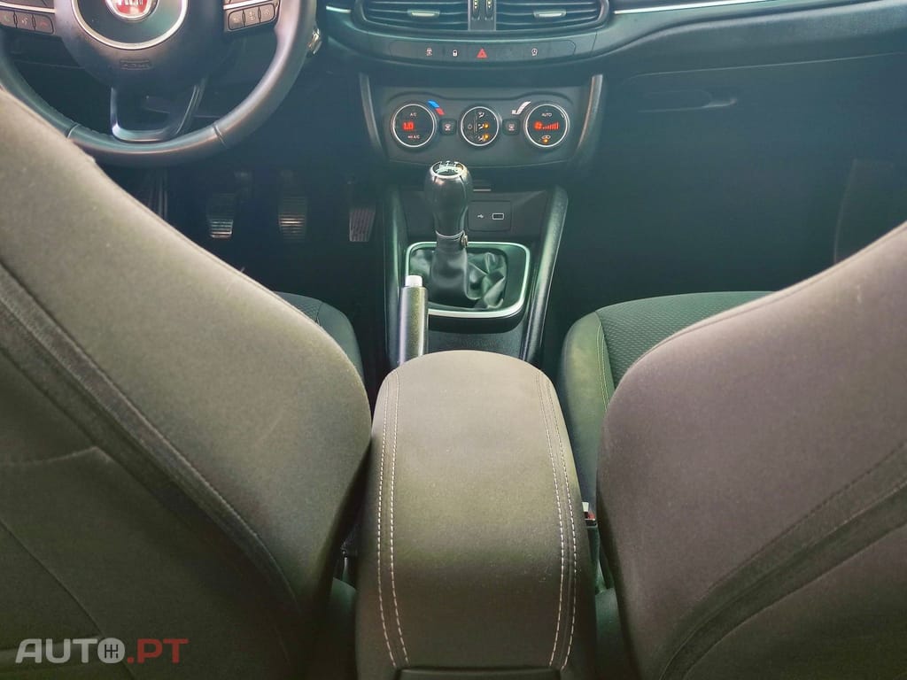 Fiat Tipo Lounge Tech