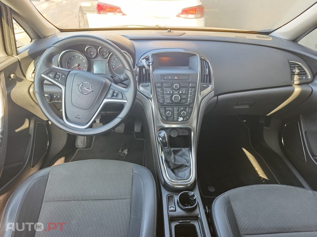 Opel Astra 1.4 Cosmo S/S