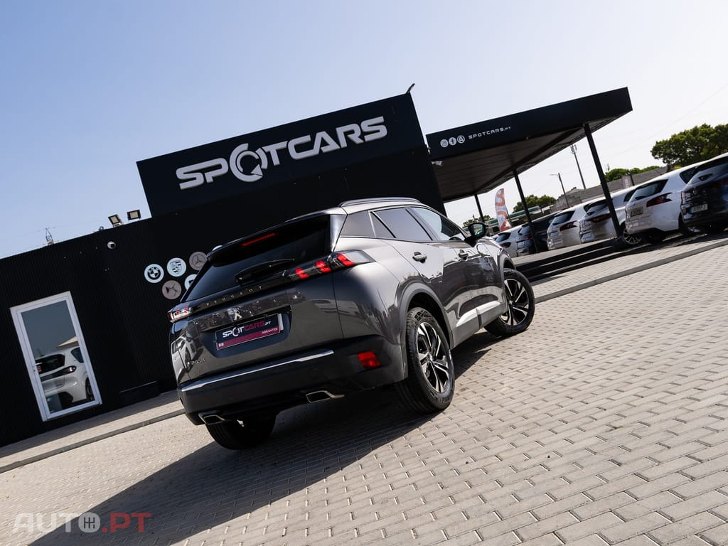 Peugeot 2008 1.2 PureTech Allure EAT8