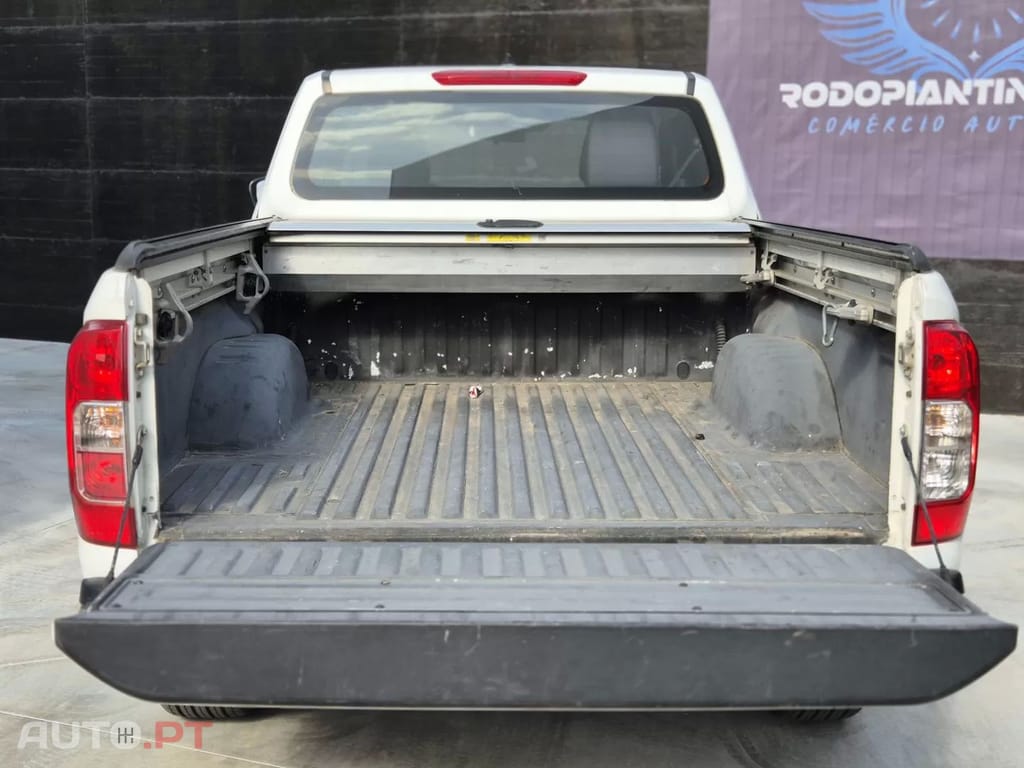 Nissan Navara 2.3 dCi CD 4WD Acenta